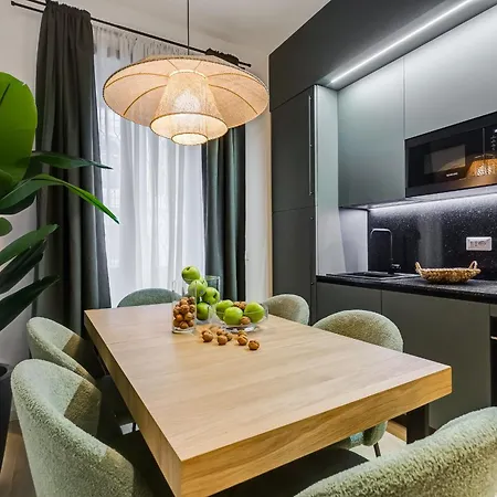 Bdc - Galilei Smart! 3bdr 2bath